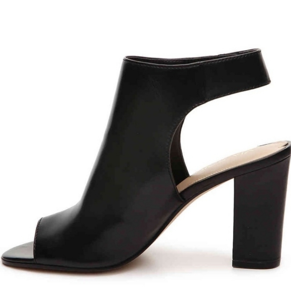 Via Spiga 'Fiera' Ankle Bootie Black Size 6.5